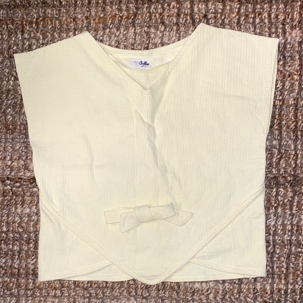 Light Yellow Sleeveless Top with Bow Accent